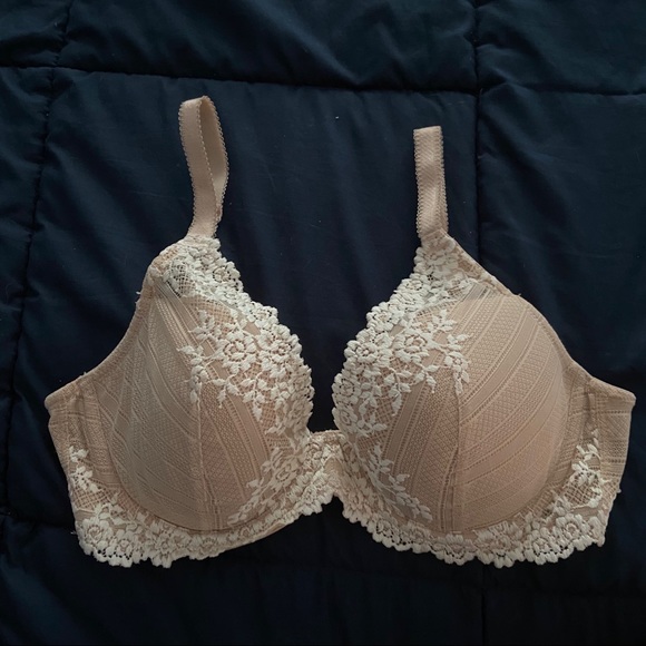 Lace Bra - Picture 2 of 5